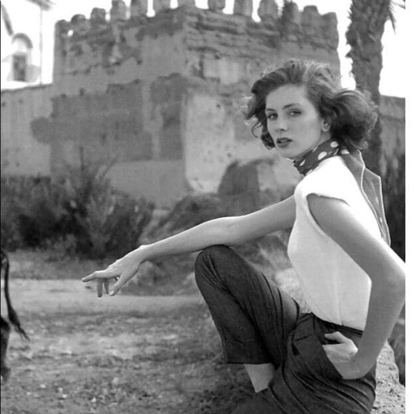 Meet your Posher, Stephanie - Picture 4 of 4